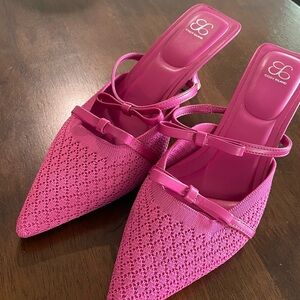 Pink Pointed-Toe kitten heels